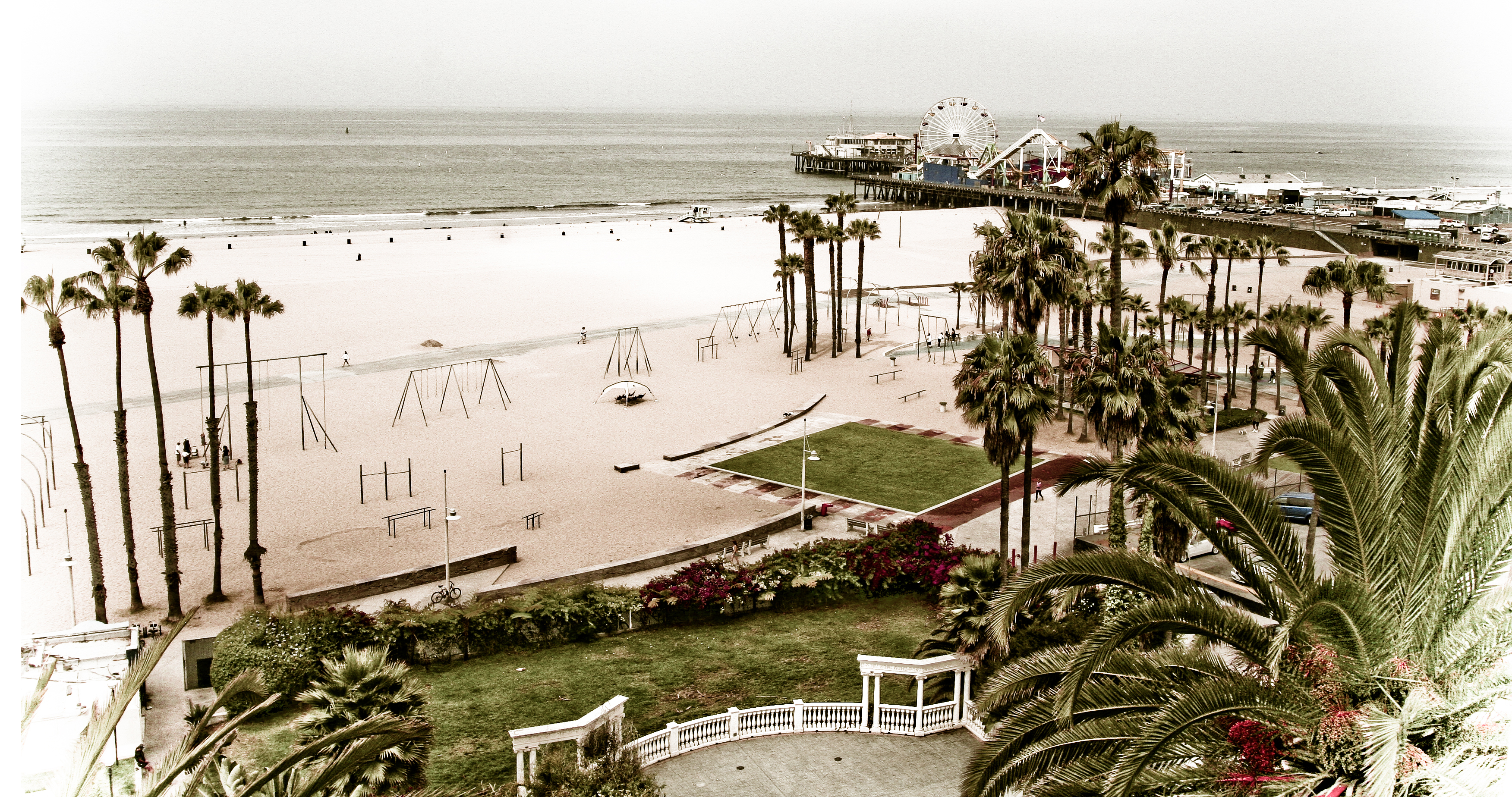 Santa Monica vs. San Diego: Coastal City Guide